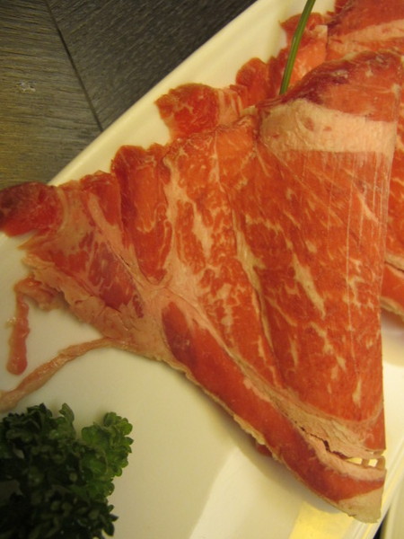 寬巷子鍋品美食：(食記)台北士林寬巷子提供藝術品般的火鍋料。視覺及味覺雙重饗宴一次滿足。