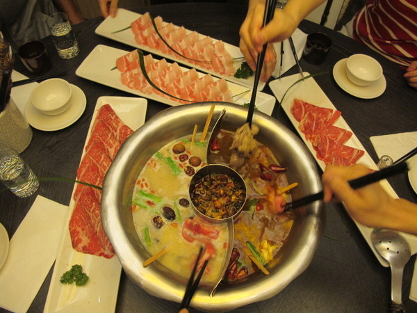 寬巷子鍋品美食：(食記)台北士林寬巷子提供藝術品般的火鍋料。視覺及味覺雙重饗宴一次滿足。