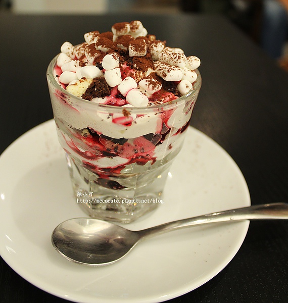 Artista Perfetto (AP) 信義區咖啡廳，冠軍拉花咖啡