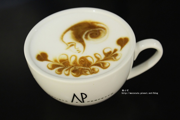 Artista Perfetto (AP) 信義區咖啡廳，冠軍拉花咖啡