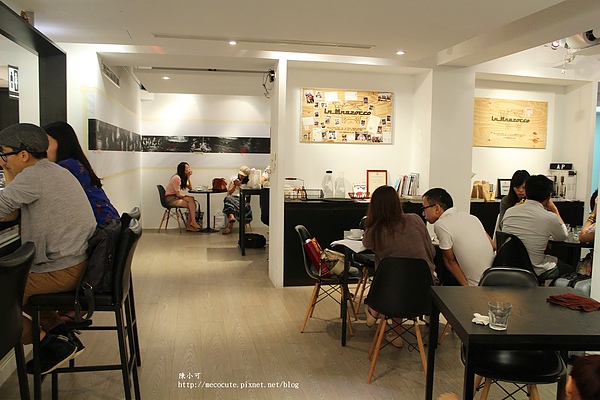 Artista Perfetto (AP) 信義區咖啡廳，冠軍拉花咖啡