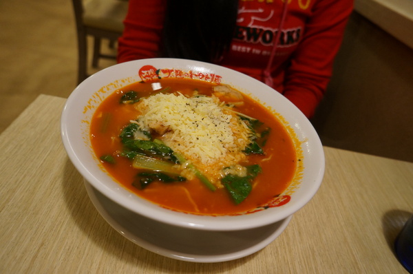 太陽蕃茄拉麵 (太陽のトマト麺)(站前店)：太陽蕃茄拉麵 ♥ 健康美味拉麵 ♥自家製麵