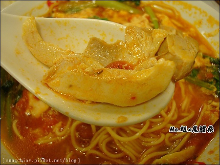 太陽蕃茄拉麵 (太陽のトマト麺 Taiwan)(站前店)：［台北車站］太陽番茄拉麵