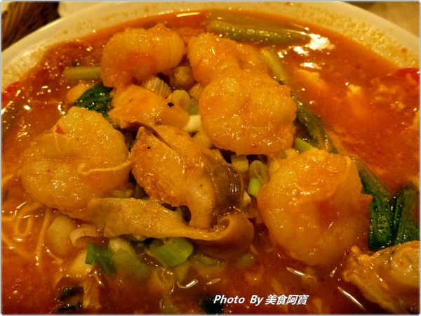 太陽蕃茄拉麵 (太陽のトマト麺 Taiwan)：【台北市】濃郁太陽蕃茄拉麵「太陽のトマト麺 Taiwan」