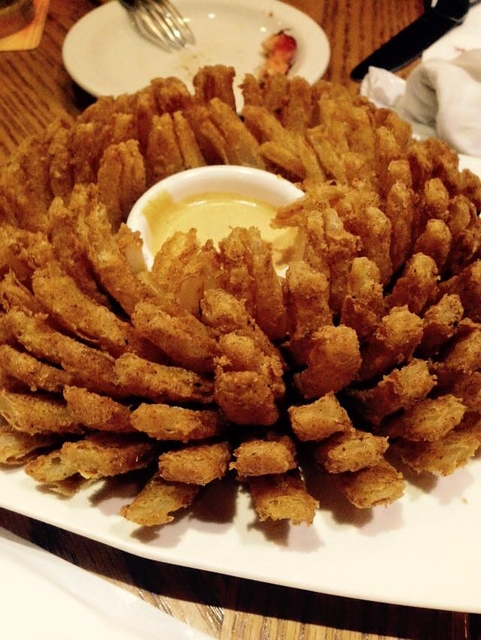 澳美客Outback Steakhouse(新竹竹北店)：[新竹 竹北] Out Back~美式餐點好熱鬧~~