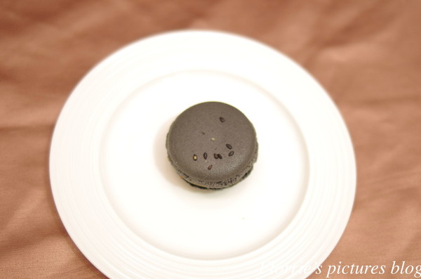 Boite de bijou 珠寶盒法式點心坊：台北大安區美食~珠寶盒法式點心坊boîte de bijou(麗水店)~馬卡龍不凋花禮~漂亮又甜滋滋的情人節禮盒