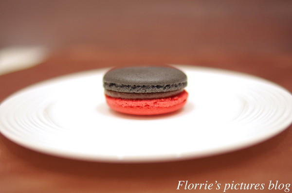 Boite de bijou 珠寶盒法式點心坊：台北大安區美食~珠寶盒法式點心坊boîte de bijou(麗水店)~馬卡龍不凋花禮~漂亮又甜滋滋的情人節禮盒