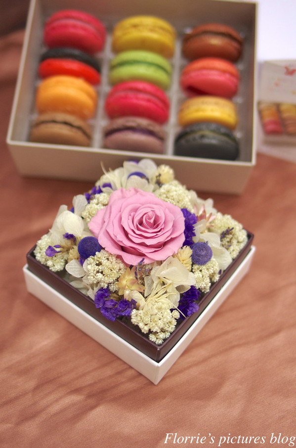 Boite de bijou 珠寶盒法式點心坊：台北大安區美食~珠寶盒法式點心坊boîte de bijou(麗水店)~馬卡龍不凋花禮~漂亮又甜滋滋的情人節禮盒