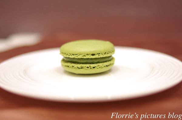 Boite de bijou 珠寶盒法式點心坊：台北大安區美食~珠寶盒法式點心坊boîte de bijou(麗水店)~馬卡龍不凋花禮~漂亮又甜滋滋的情人節禮盒