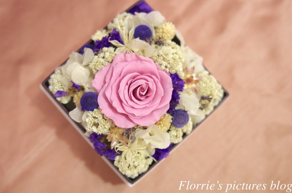 Boite de bijou 珠寶盒法式點心坊：台北大安區美食~珠寶盒法式點心坊boîte de bijou(麗水店)~馬卡龍不凋花禮~漂亮又甜滋滋的情人節禮盒