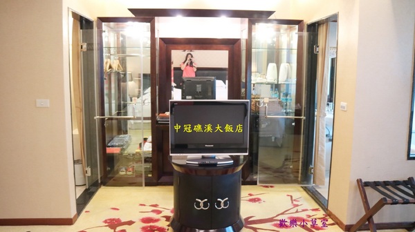 中冠礁溪大飯店：【宜蘭住宿】中冠礁溪大飯店超好玩滑水道，夏天也要泡溫泉