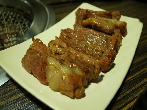燒肉眾(新莊店):<新北|新莊|燒肉店>燒肉粽~燒肉眾傻傻分不清楚!明蝦紅蝦都很威!