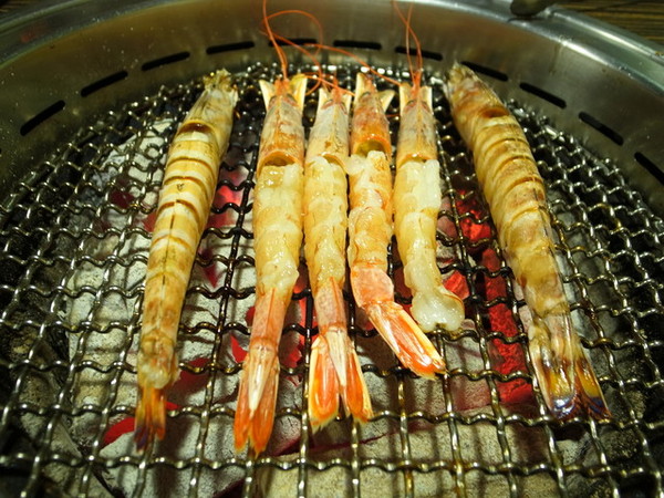 燒肉眾(新莊店):<新北|新莊|燒肉店>燒肉粽~燒肉眾傻傻分不清楚!明蝦紅蝦都很威!