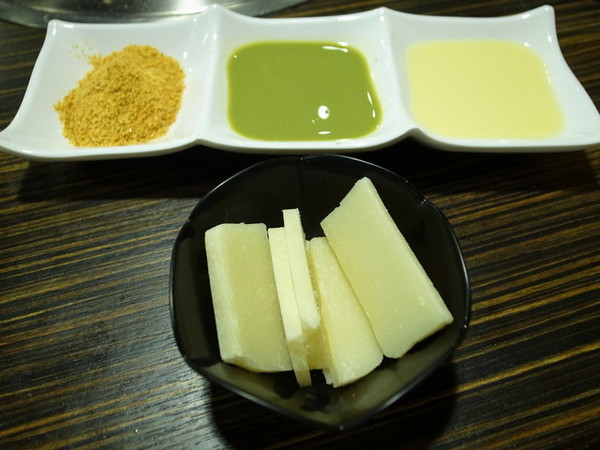 燒肉眾(新莊店):<新北|新莊|燒肉店>燒肉粽~燒肉眾傻傻分不清楚!明蝦紅蝦都很威!