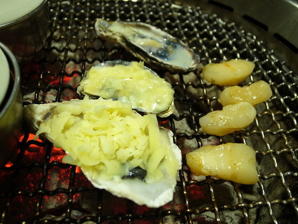 燒肉眾(新莊店):<新北|新莊|燒肉店>燒肉粽~燒肉眾傻傻分不清楚!明蝦紅蝦都很威!