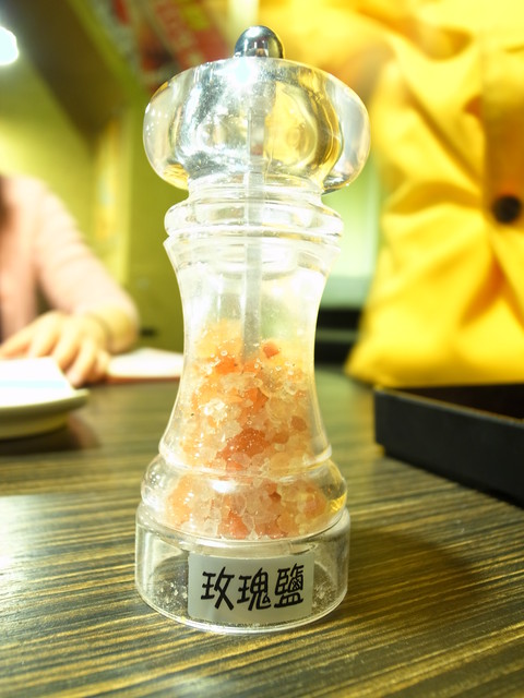 燒肉眾(新莊店):<新北|新莊|燒肉店>燒肉粽~燒肉眾傻傻分不清楚!明蝦紅蝦都很威!