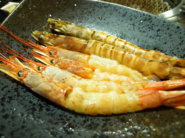 燒肉眾(新莊店):<新北|新莊|燒肉店>燒肉粽~燒肉眾傻傻分不清楚!明蝦紅蝦都很威!