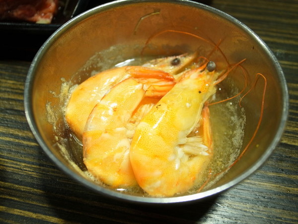 燒肉眾(新莊店):<新北|新莊|燒肉店>燒肉粽~燒肉眾傻傻分不清楚!明蝦紅蝦都很威!