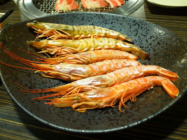 燒肉眾(新莊店):<新北|新莊|燒肉店>燒肉粽~燒肉眾傻傻分不清楚!明蝦紅蝦都很威!