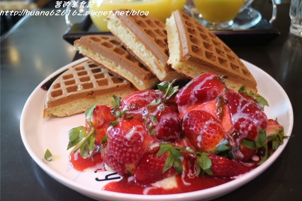 咖啡弄(劍潭店):【台北士林區】精緻下午茶『咖啡弄-劍潭店』鬆餅/三明治/咖啡/水果茶/輕食/捷運劍潭站