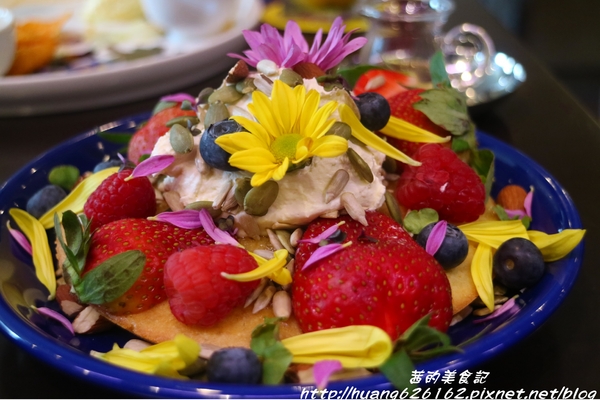 咖啡弄(劍潭店):【台北士林區】精緻下午茶『咖啡弄-劍潭店』鬆餅/三明治/咖啡/水果茶/輕食/捷運劍潭站