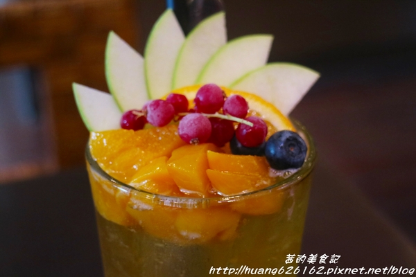 咖啡弄(劍潭店):【台北士林區】精緻下午茶『咖啡弄-劍潭店』鬆餅/三明治/咖啡/水果茶/輕食/捷運劍潭站