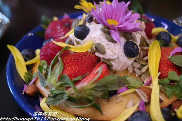 咖啡弄(劍潭店):【台北士林區】精緻下午茶『咖啡弄-劍潭店』鬆餅/三明治/咖啡/水果茶/輕食/捷運劍潭站