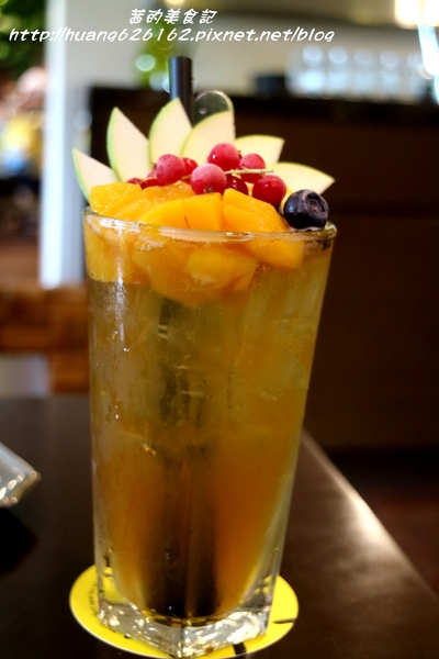 咖啡弄(劍潭店):【台北士林區】精緻下午茶『咖啡弄-劍潭店』鬆餅/三明治/咖啡/水果茶/輕食/捷運劍潭站