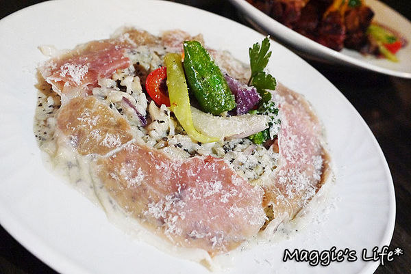 Dancing Pig 豬跳舞小餐館：◆台北東區美食。捷運國父紀念館【DANCING PIG豬跳舞小餐館】高CP值異國料理。免服務費