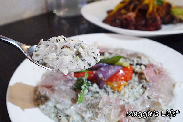 Dancing Pig 豬跳舞小餐館：◆台北東區美食。捷運國父紀念館【DANCING PIG豬跳舞小餐館】高CP值異國料理。免服務費