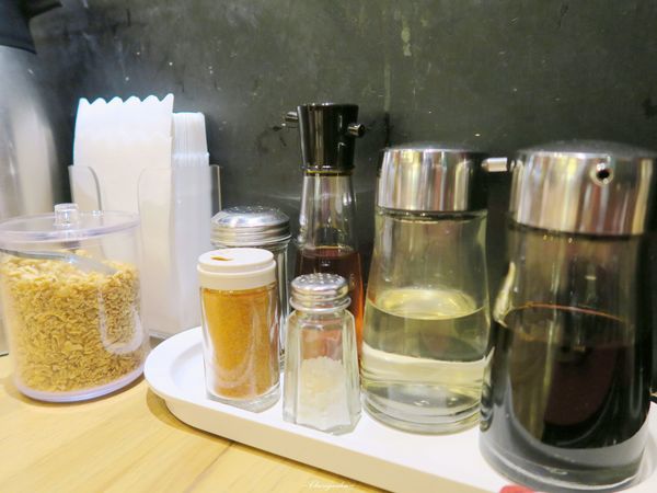 梅光軒(台北101店)：台北 捷運101站 梅光軒~米其林推薦之北海道三大拉麵品牌