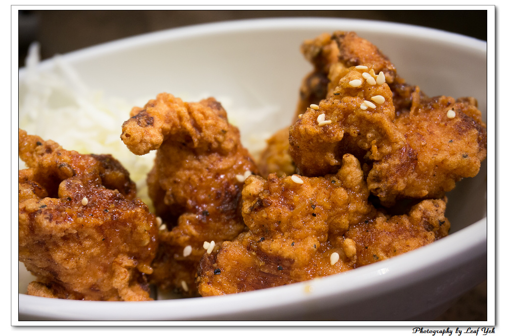 kitty貓拉麵,hello kitty拉麵,北海道旭川梅光軒拉麵,米其林推薦拉麵,旭川拉麵大賞,2012年北海道米其林紅色指南推薦,台北101美食,信義區拉麵,信義區美食,台北101拉麵,麻油拉麵,旭川醬油拉麵