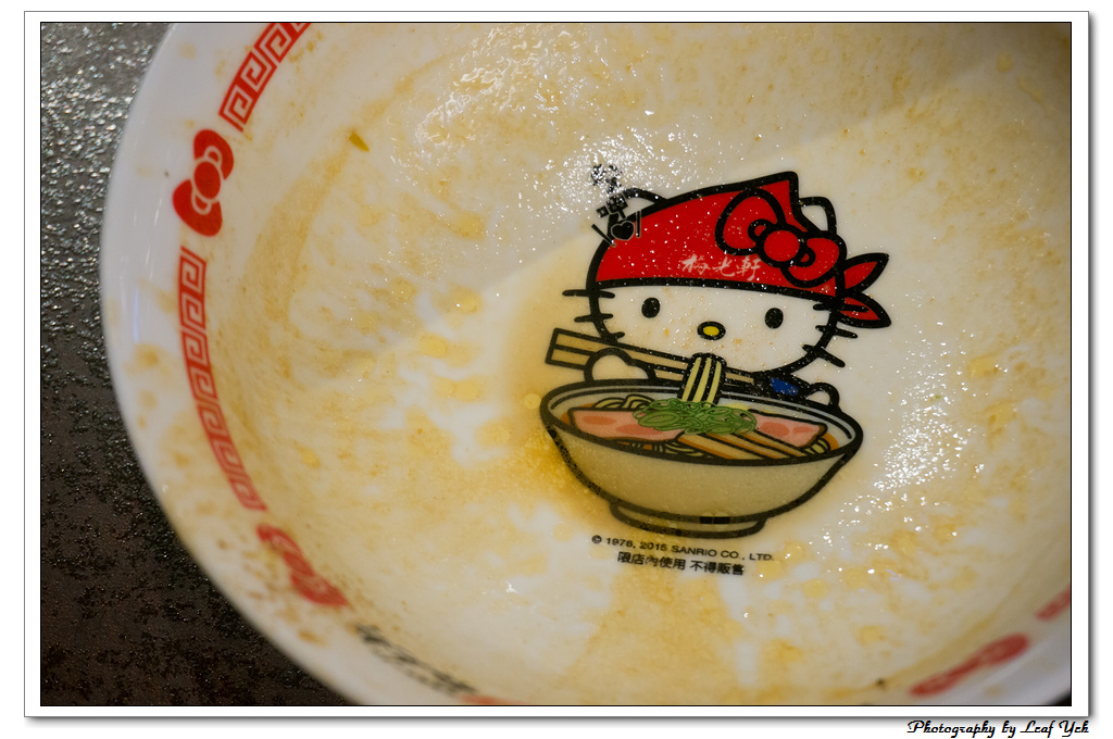 kitty貓拉麵,hello kitty拉麵,北海道旭川梅光軒拉麵,米其林推薦拉麵,旭川拉麵大賞,2012年北海道米其林紅色指南推薦,台北101美食,信義區拉麵,信義區美食,台北101拉麵,麻油拉麵,旭川醬油拉麵