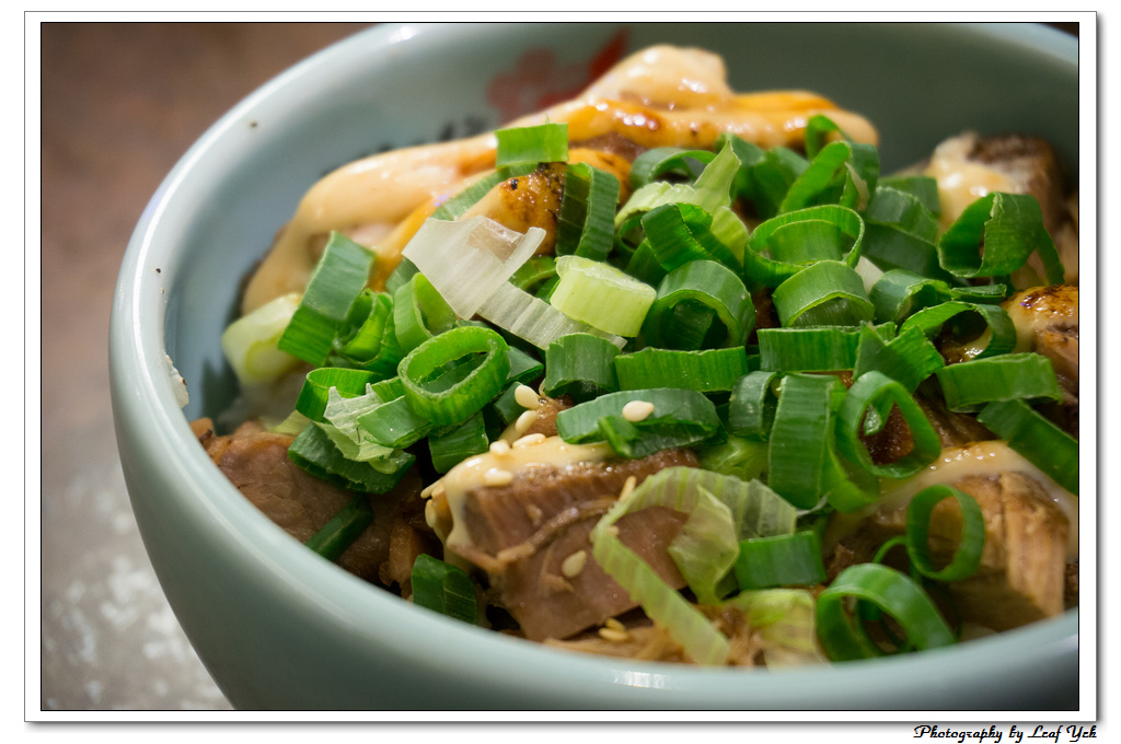 kitty貓拉麵,hello kitty拉麵,北海道旭川梅光軒拉麵,米其林推薦拉麵,旭川拉麵大賞,2012年北海道米其林紅色指南推薦,台北101美食,信義區拉麵,信義區美食,台北101拉麵,麻油拉麵,旭川醬油拉麵