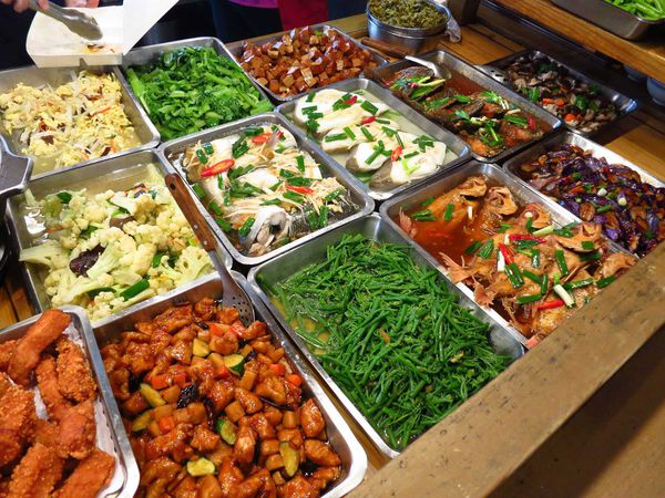 【板橋排隊美食】成昌食堂-連平日也在排隊的美食