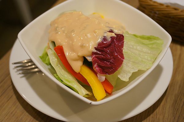 台北美食推薦-超大隻威尼斯茄汁墨魚麵在"Mushroom Forest蘑菇森林義大利麵坊"