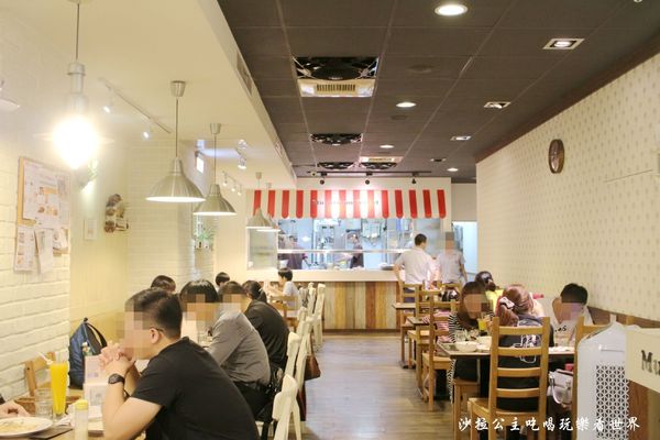 蘑菇森林義大利麵坊：吃排餐還是吃麵/中山大份量義大利麵『蘑菇森林義大利麵坊』捷運中山站