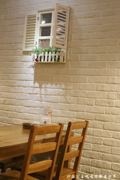 蘑菇森林義大利麵坊：吃排餐還是吃麵/中山大份量義大利麵『蘑菇森林義大利麵坊』捷運中山站