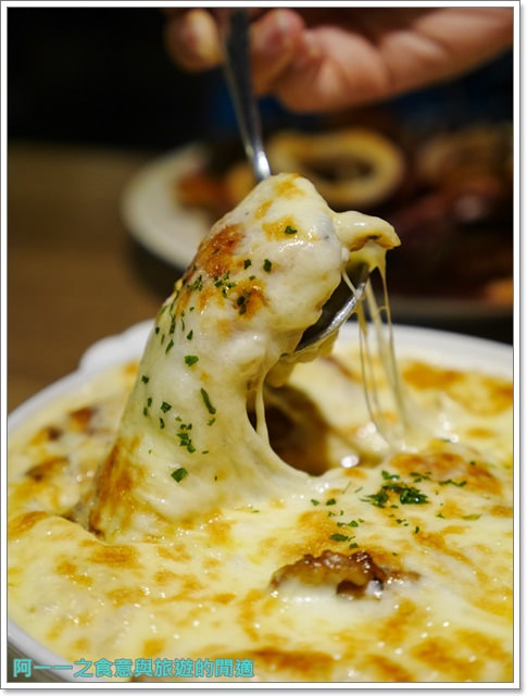 蘑菇森林義大利麵坊:捷運中山站美食 蘑菇森林義大利麵坊 牽絲焗烤雞排(讀者專屬優惠)~大份量可愛義式料理