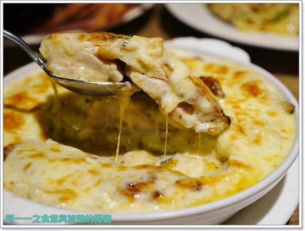 蘑菇森林義大利麵坊:捷運中山站美食 蘑菇森林義大利麵坊 牽絲焗烤雞排(讀者專屬優惠)~大份量可愛義式料理