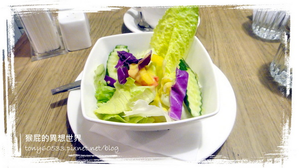 蘑菇森林義大利麵坊:【台北中山】蘑菇森林義大利麵坊超好吃墨魚麵!愛評網友滿100現折100!