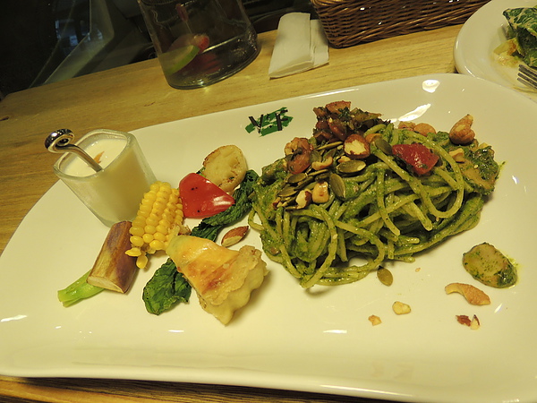 The V:F 舞蔬弄果：舞蔬弄果健康滿點~