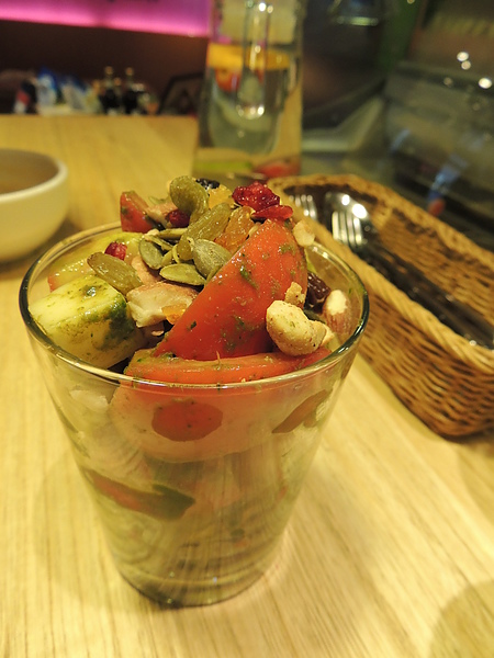 The V:F 舞蔬弄果：舞蔬弄果健康滿點~