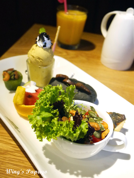 The V:F 舞蔬弄果：豐盛下午茶。【舞蔬弄果】天使野餐籃、杯子蛋糕、創意冰沙體驗