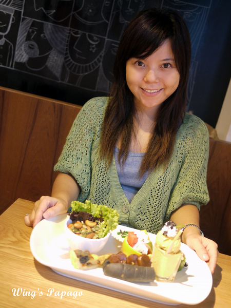 The V:F 舞蔬弄果：豐盛下午茶。【舞蔬弄果】天使野餐籃、杯子蛋糕、創意冰沙體驗