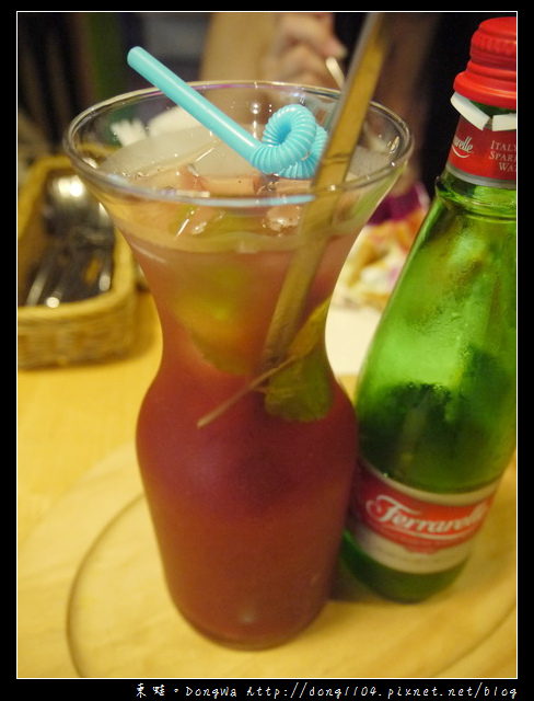 【台北食記】大安森林公園下午茶。舞蔬弄果信義店