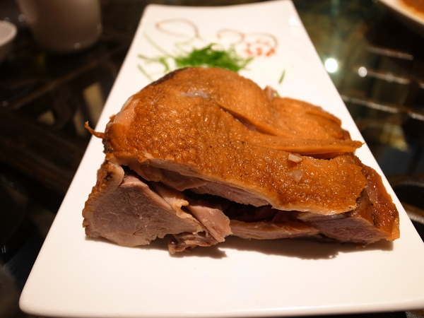 餡老滿(南港旗艦店)：<食記> 藏身辦公大樓中的豪華宮廷北京菜～視覺兼味覺饗宴阿！！！