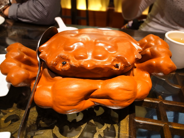 餡老滿(南港旗艦店)：<食記> 藏身辦公大樓中的豪華宮廷北京菜～視覺兼味覺饗宴阿！！！