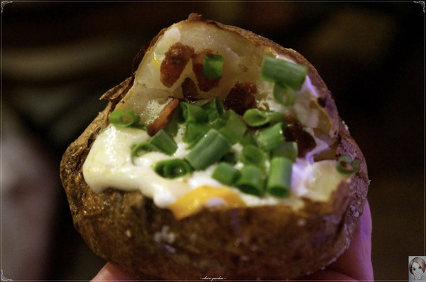 澳美客Outback Steakhouse(台北敦化店)：[試吃] 友善餐廳 澳美客牛排 outback (敦北店)~炭火烤的好滋味