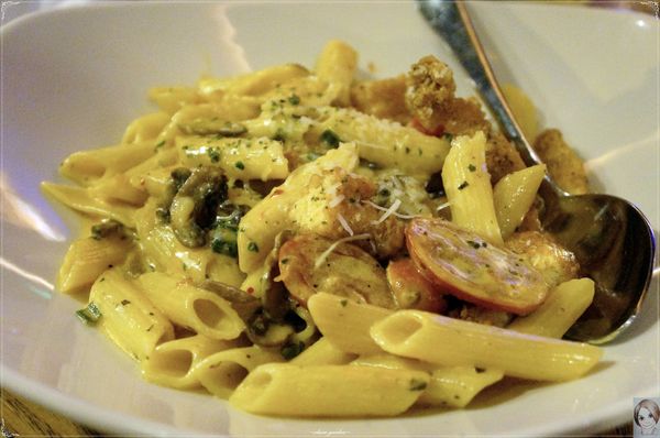 澳美客Outback Steakhouse(台北敦化店)：[試吃] 友善餐廳 澳美客牛排 outback (敦北店)~炭火烤的好滋味